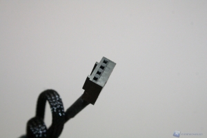 00039 NZXT_X40